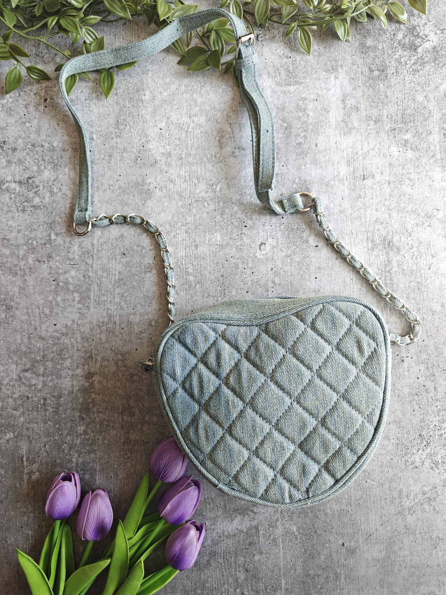 Hearty Sling Bag