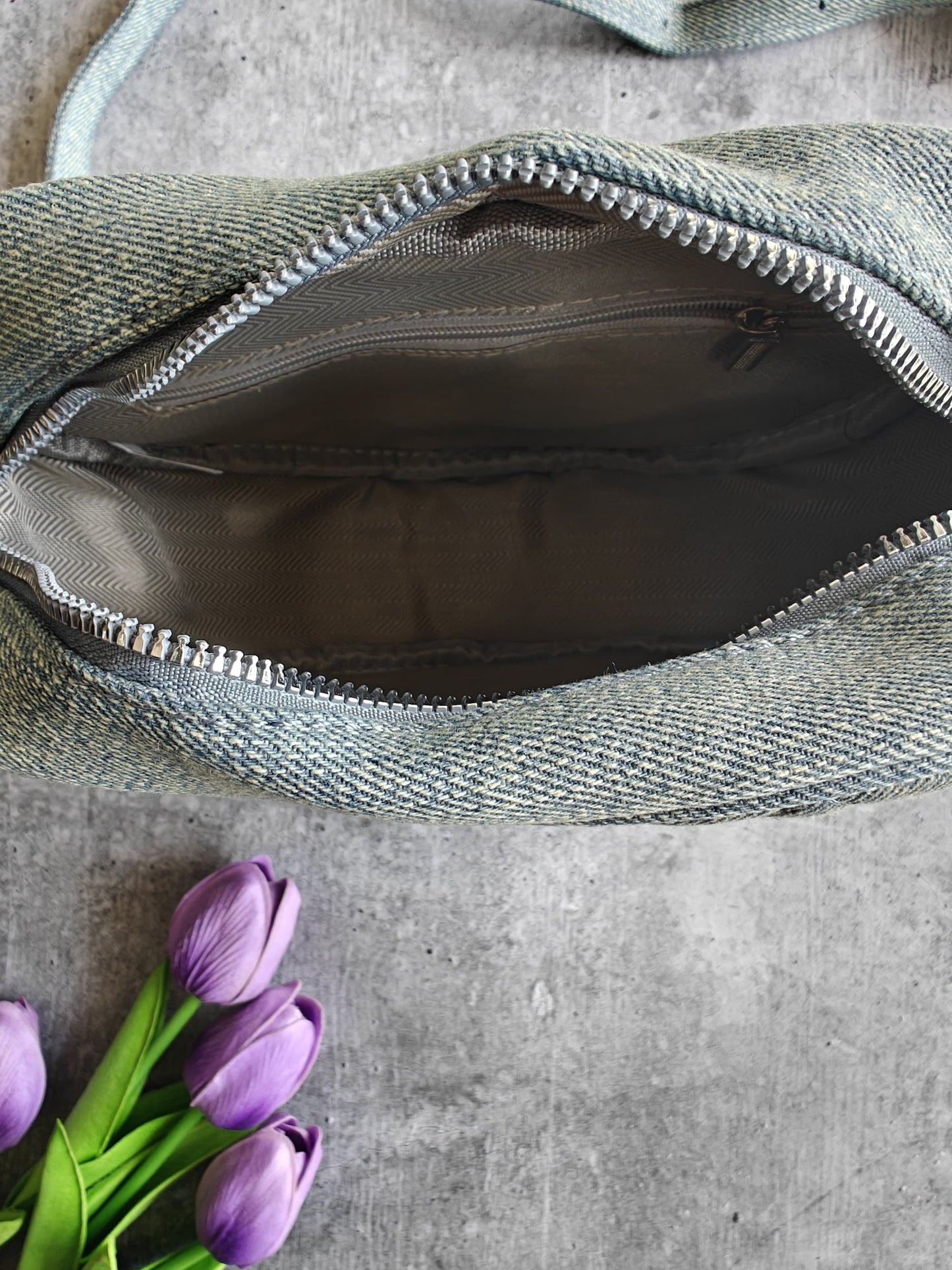 Hearty Sling Bag