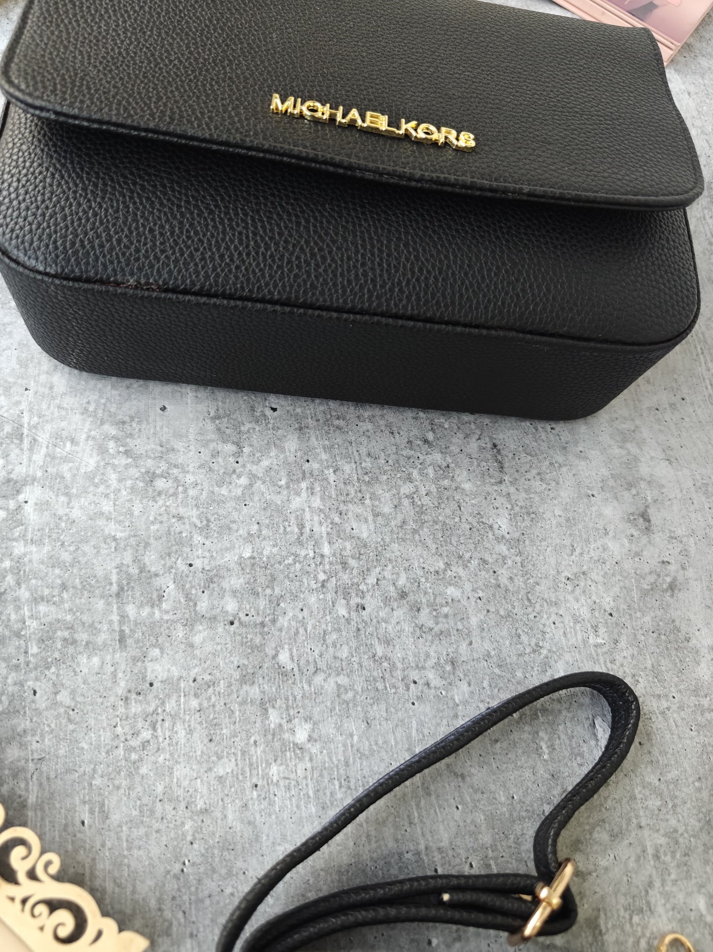 Siena Sling Bag