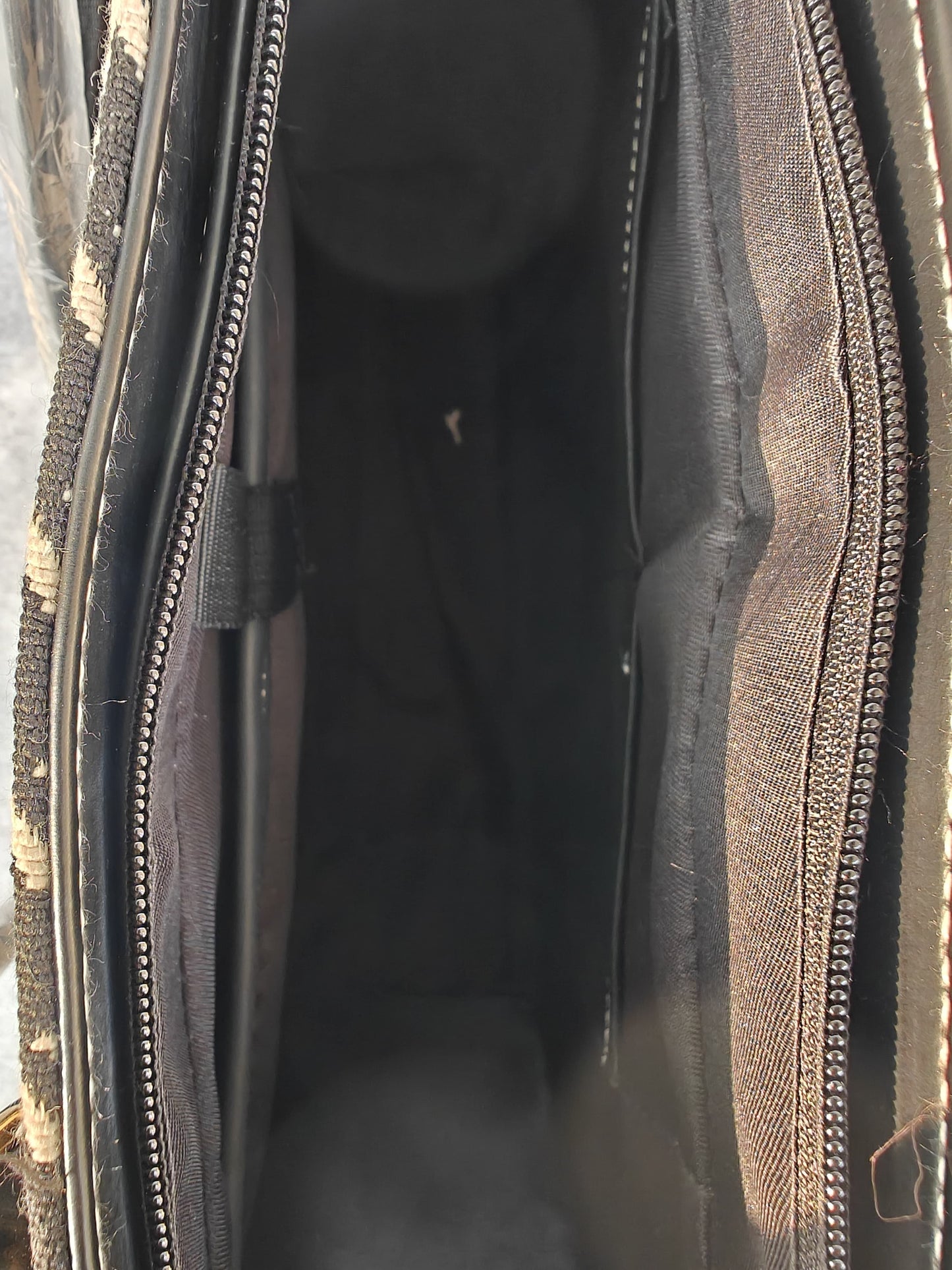 Versatile Houndstooth Print Tote