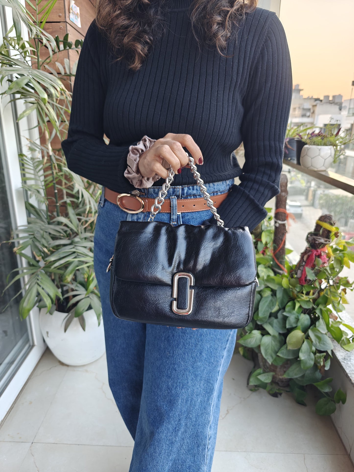 Darla Sling Bag