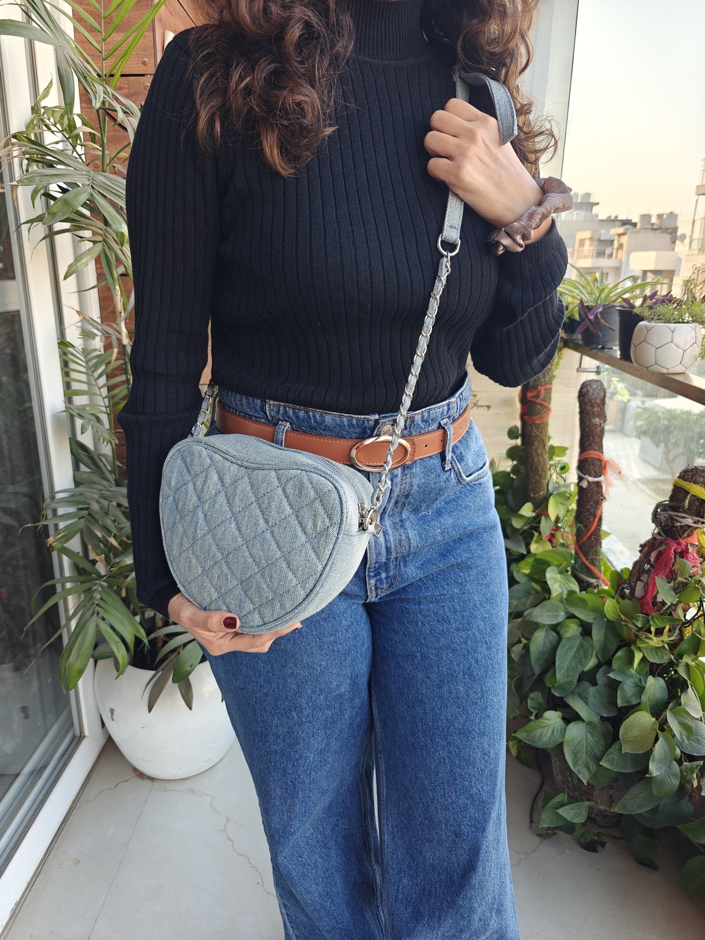 Hearty Sling Bag